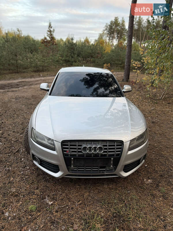 Купе Audi S5 2008 в Киеве