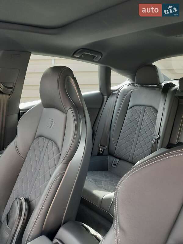 Купе Audi S5 2022 в Харкові