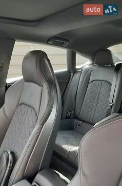 Купе Audi S5 2022 в 