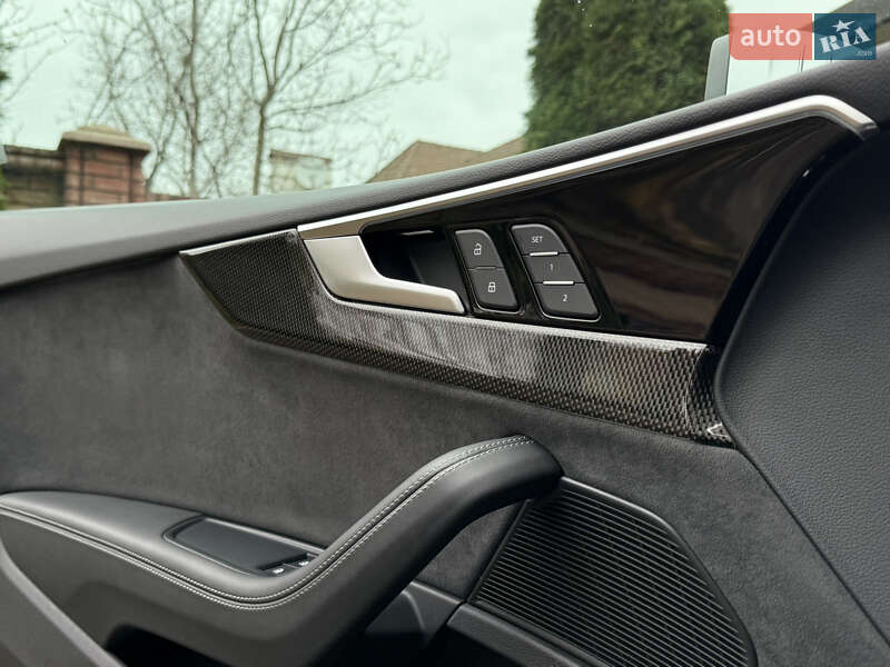 Купе Audi S5 2023 в Черновцах