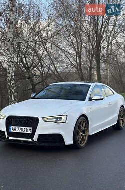 Купе Audi S5 2012 в Киеве