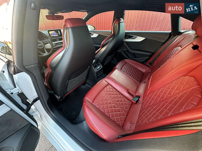 Купе Audi S5 2019 в Киеве