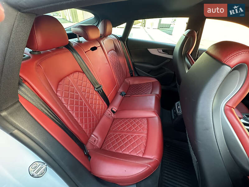 Купе Audi S5 2019 в Киеве