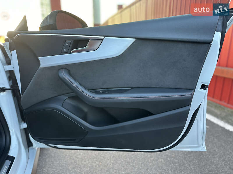 Купе Audi S5 2019 в Киеве