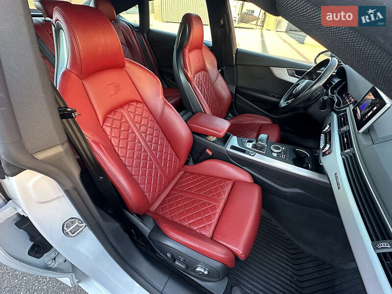 Купе Audi S5 2019 в Киеве