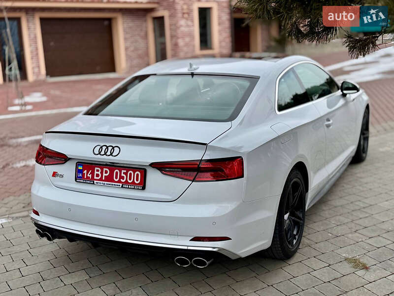 Купе Audi S5 2018 в Черновцах