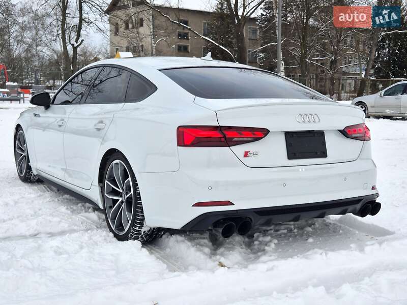 Купе Audi S5 2019 в Коломые