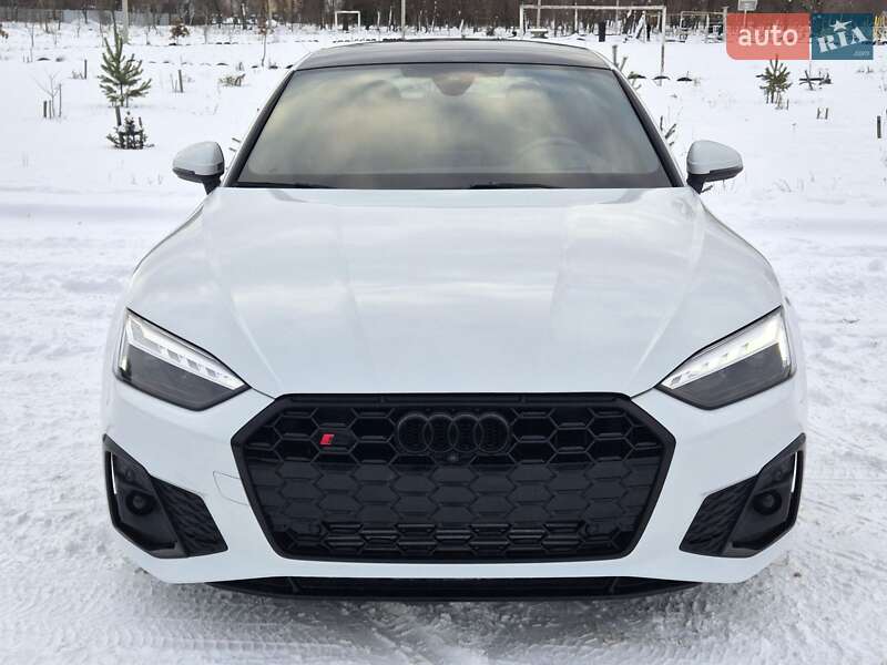 Купе Audi S5 2019 в Коломые