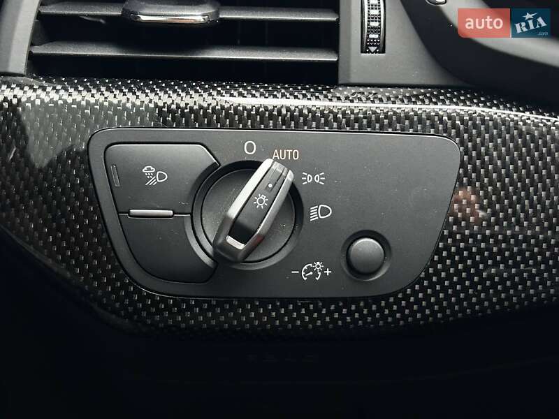 Лифтбек Audi S5 2024 в Киеве