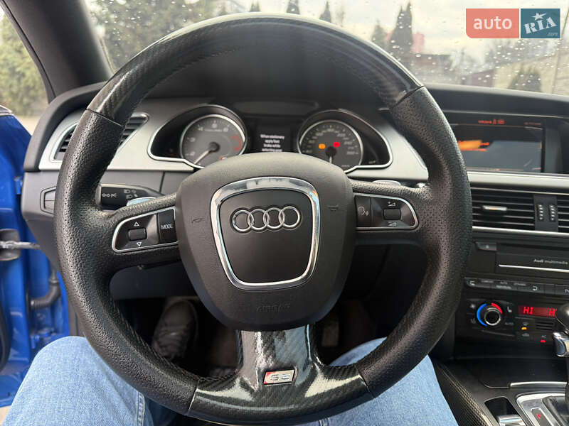 Купе Audi S5 2009 в Львове