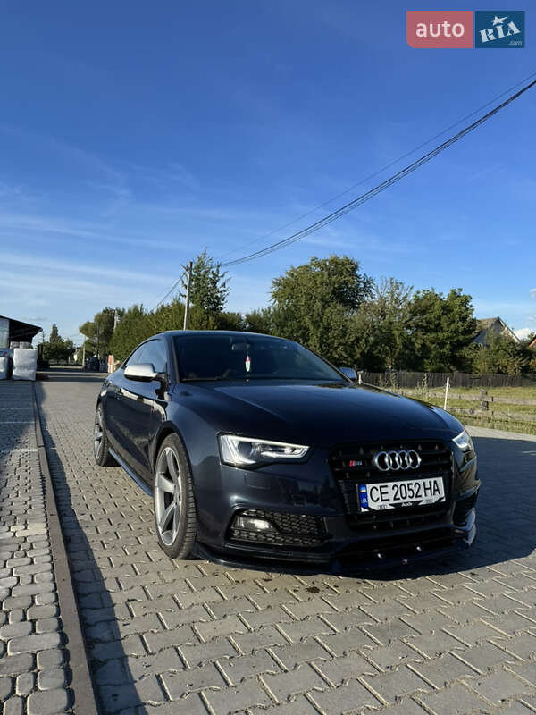 Купе Audi S5 2013 в Чудее