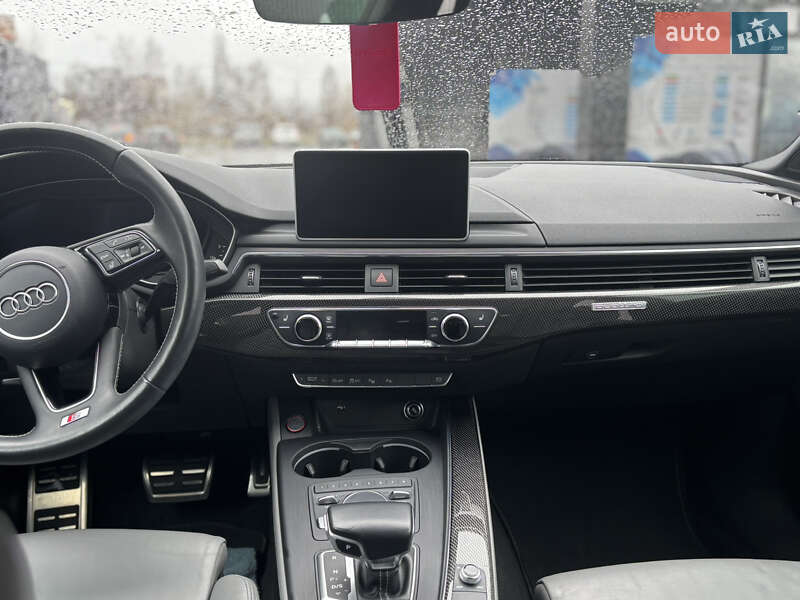 Купе Audi S5 2018 в Киеве