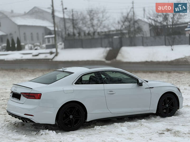Купе Audi S5 2018 в Черновцах