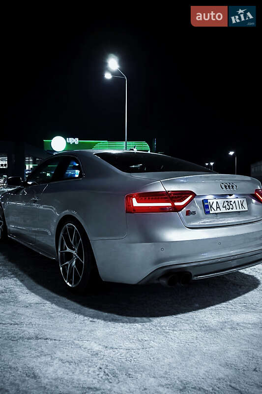 Купе Audi S5 2015 в Києві