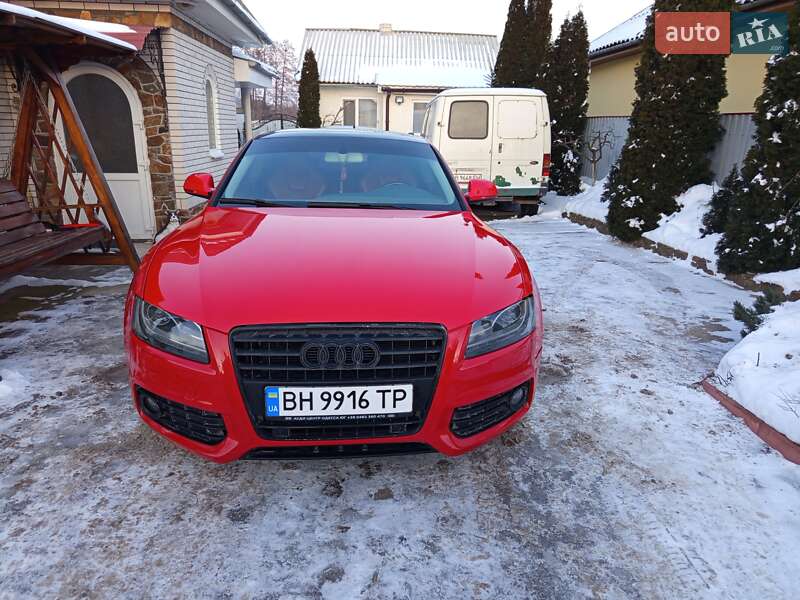 Купе Audi S5 2011 в Бершаді