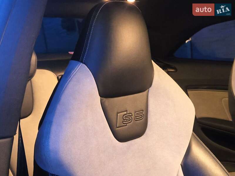 Купе Audi S5 2015 в Києві