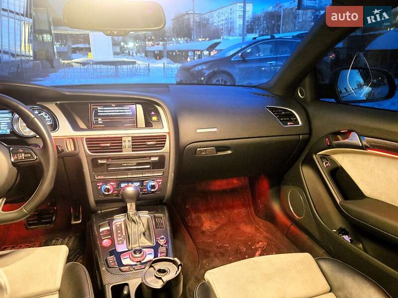 Купе Audi S5 2015 в Києві
