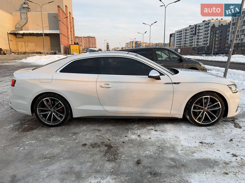 Купе Audi S5 2018 в Львові