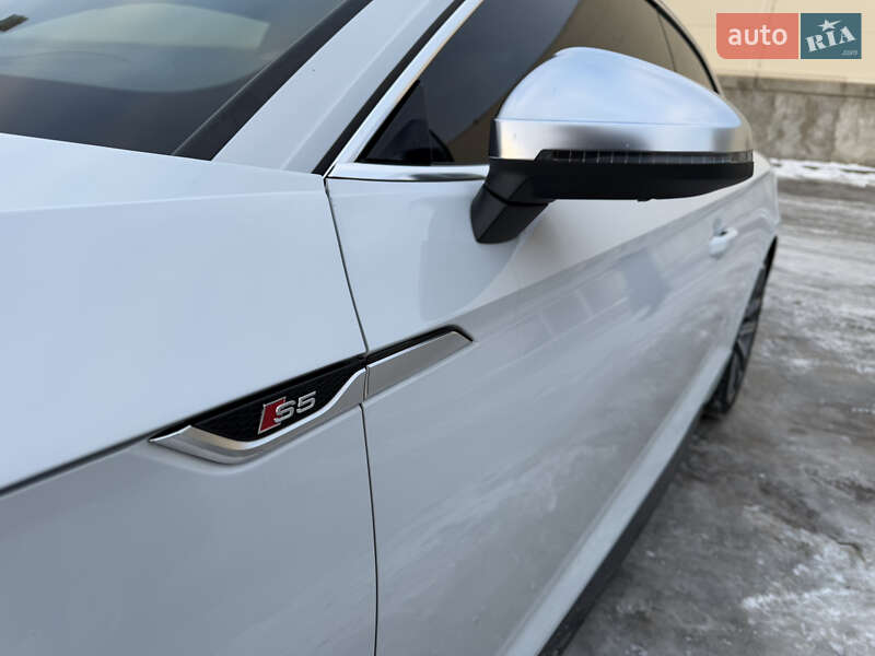 Купе Audi S5 2018 в Львові