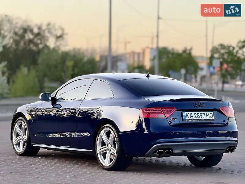 Купе Audi S5 2012 в Киеве фото 13 Купе Audi S5 2012 в Киеве