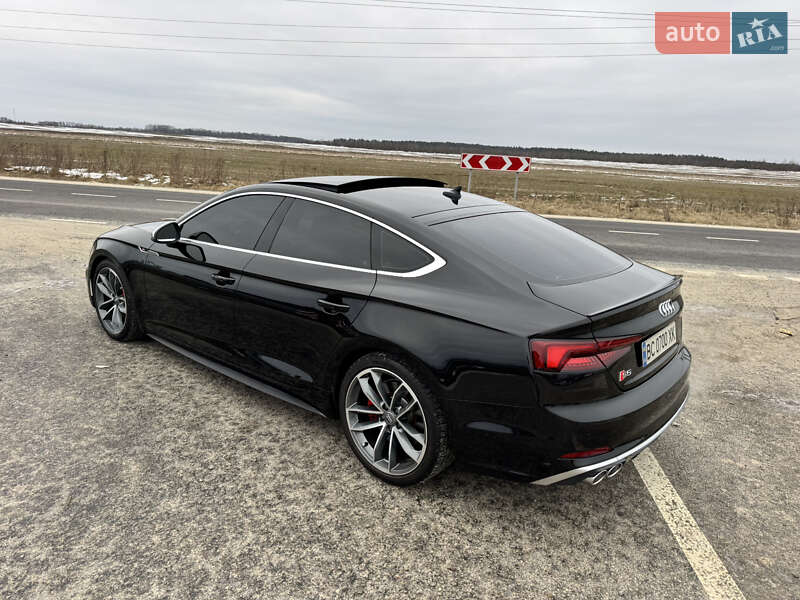 Купе Audi S5 2018 в Львові