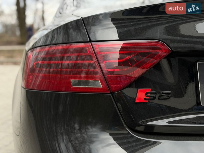 Купе Audi S5 2013 в Тернополі