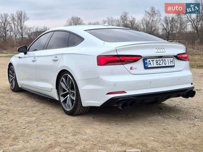 Купе Audi S5 2019 в Коломые