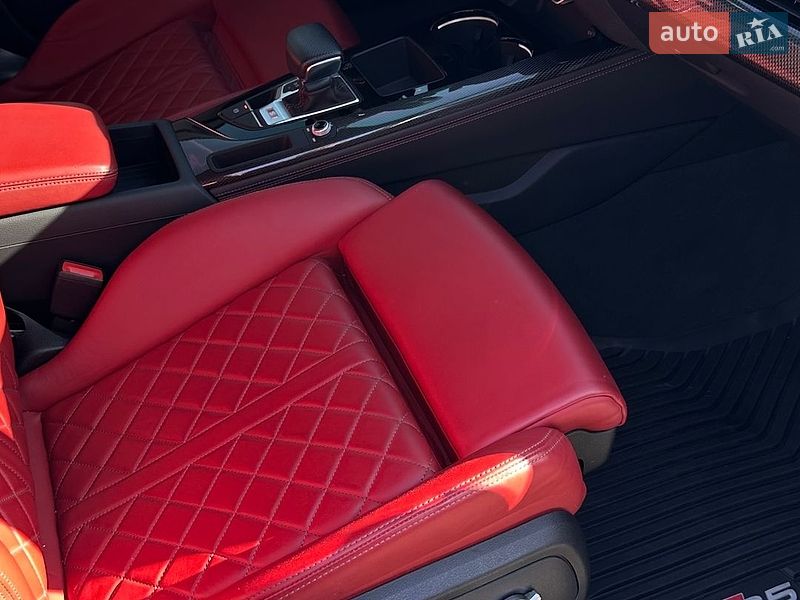 Лифтбек Audi S5 2024 в Киеве