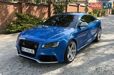 Купе Audi S5 2009 в Львові