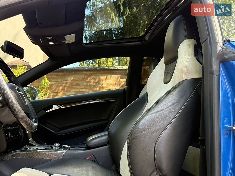 Купе Audi S5 2009 в Львові