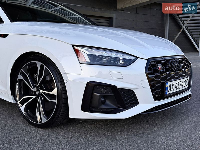 Купе Audi S5 2023 в Киеве