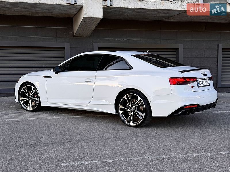 Купе Audi S5 2023 в Киеве