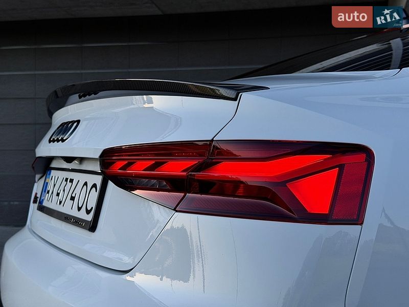 Купе Audi S5 2023 в Киеве
