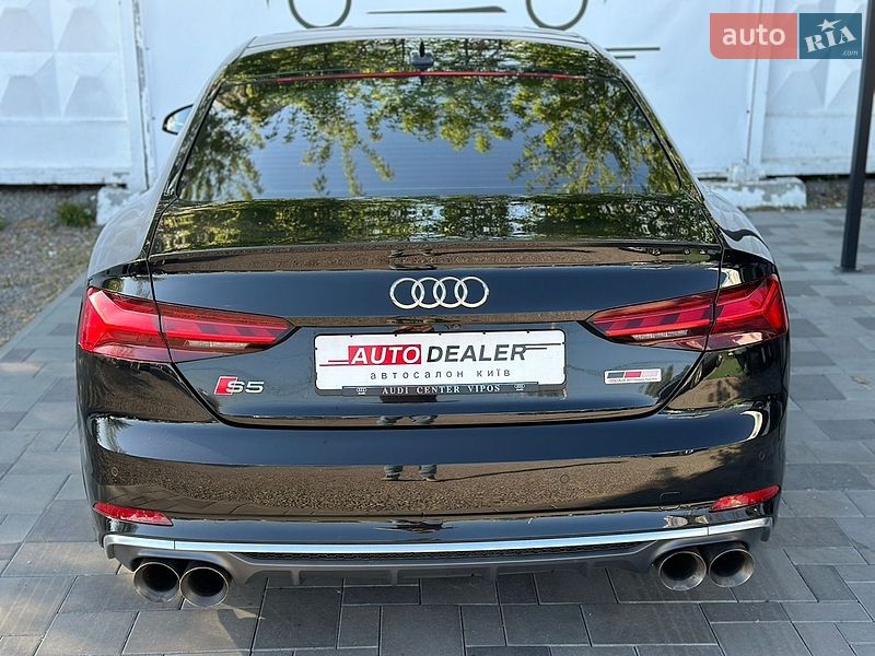 Купе Audi S5 2017 в Киеве