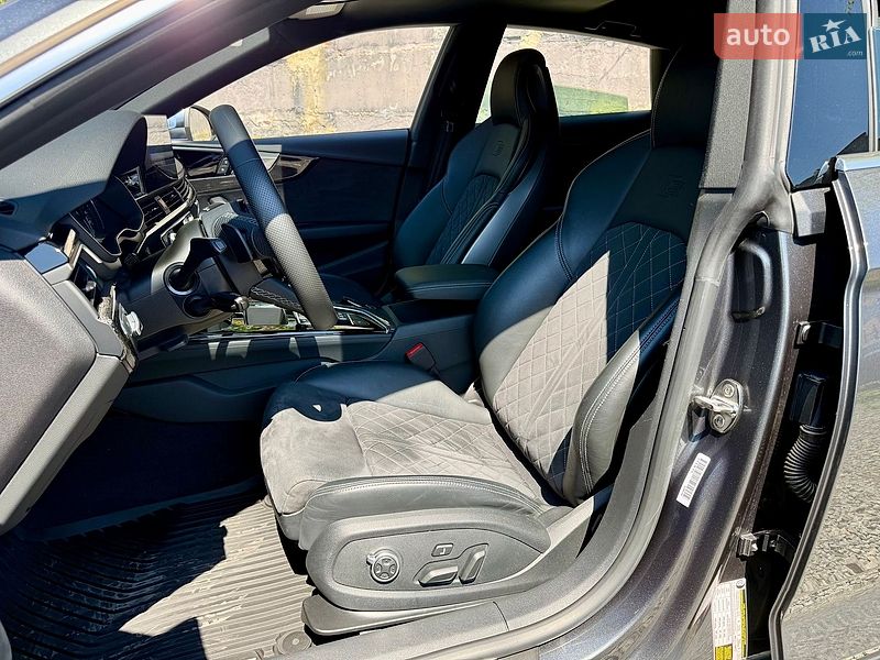 Купе Audi S5 2022 в Харькове