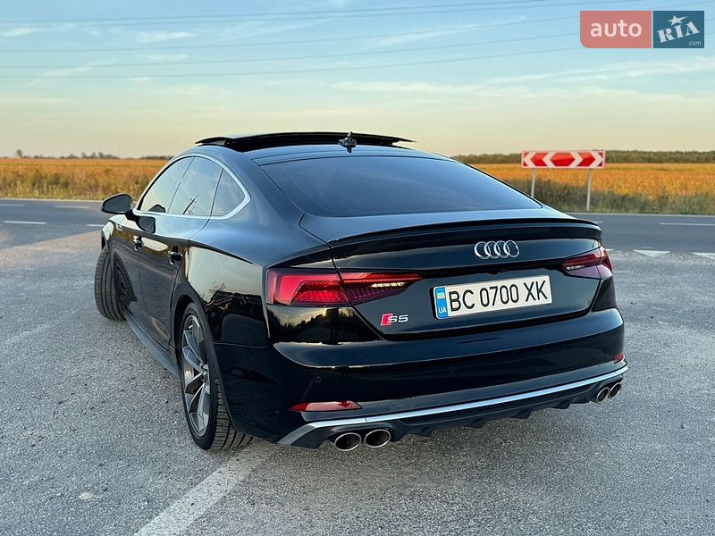 Купе Audi S5 2018 в Львове