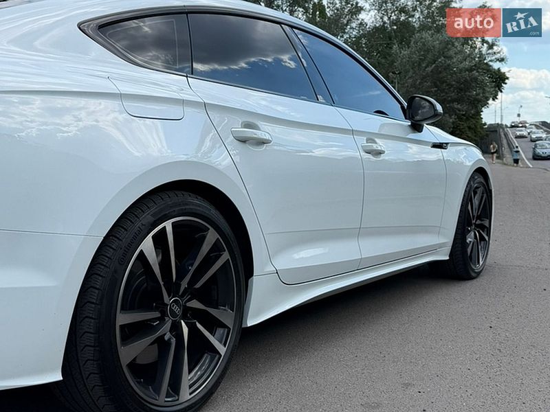 Ліфтбек Audi S5 2024 в Києві фото 16 Ліфтбек Audi S5 2024 в Києві