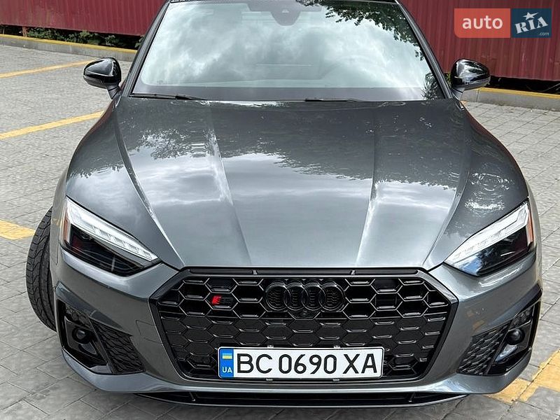 Купе Audi S5 2023 в Львове
