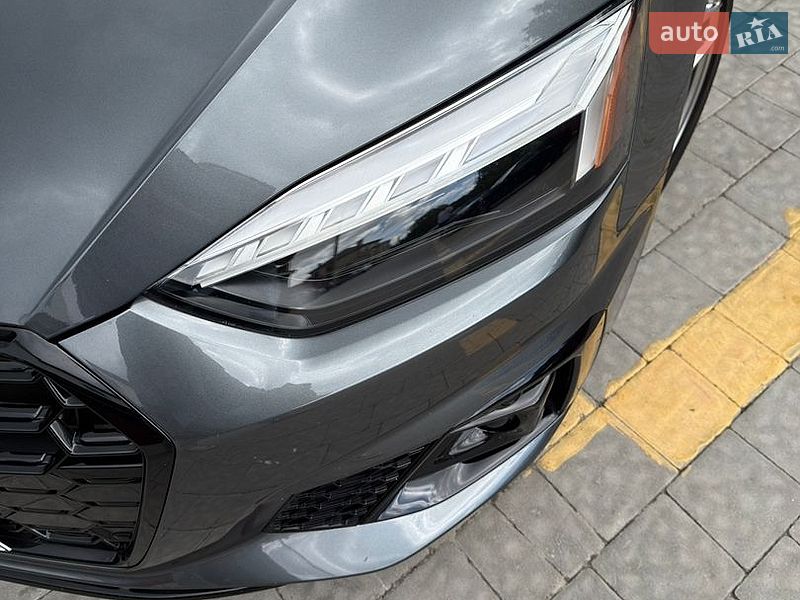 Купе Audi S5 2023 в Львове