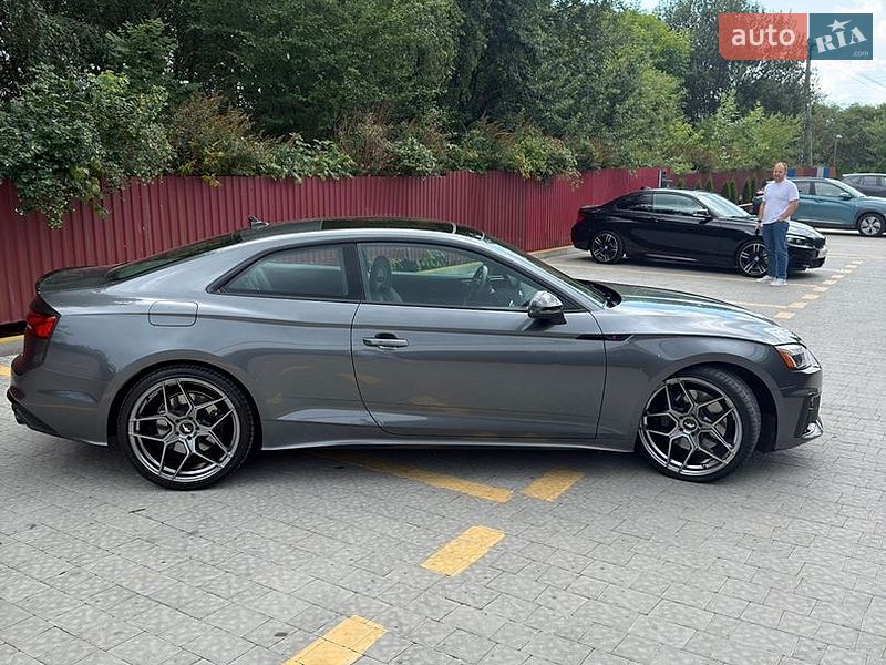 Купе Audi S5 2023 в Львове