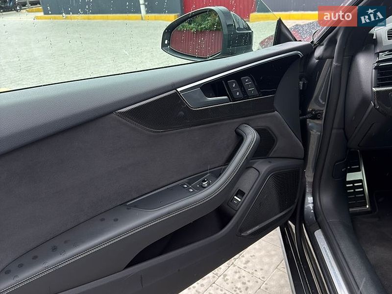 Купе Audi S5 2023 в Львове