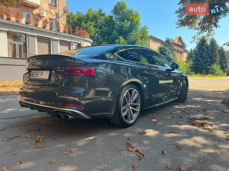Audi S5, фото з оголошення
