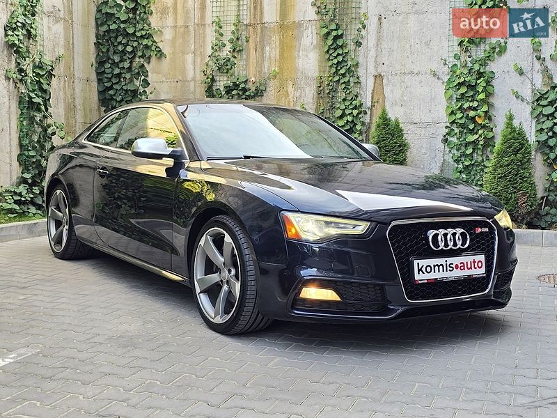 Купе Audi S5 2012 в Хмельницком