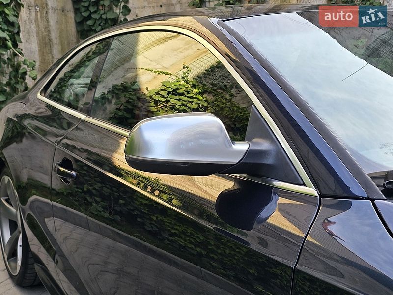 Купе Audi S5 2012 в Хмельницком