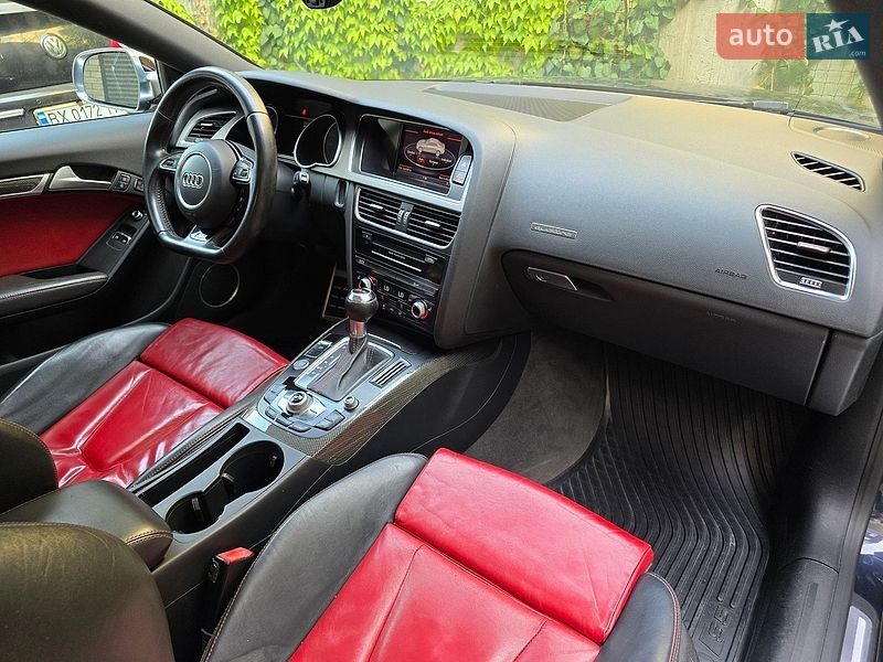 Купе Audi S5 2012 в Хмельницком