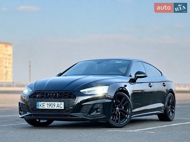 Audi S5, фото з оголошення