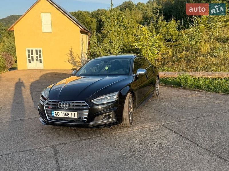 Купе Audi S5 2017 в Хусті