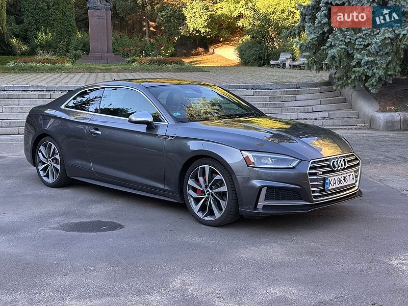 Купе Audi S5 2017 в Киеве