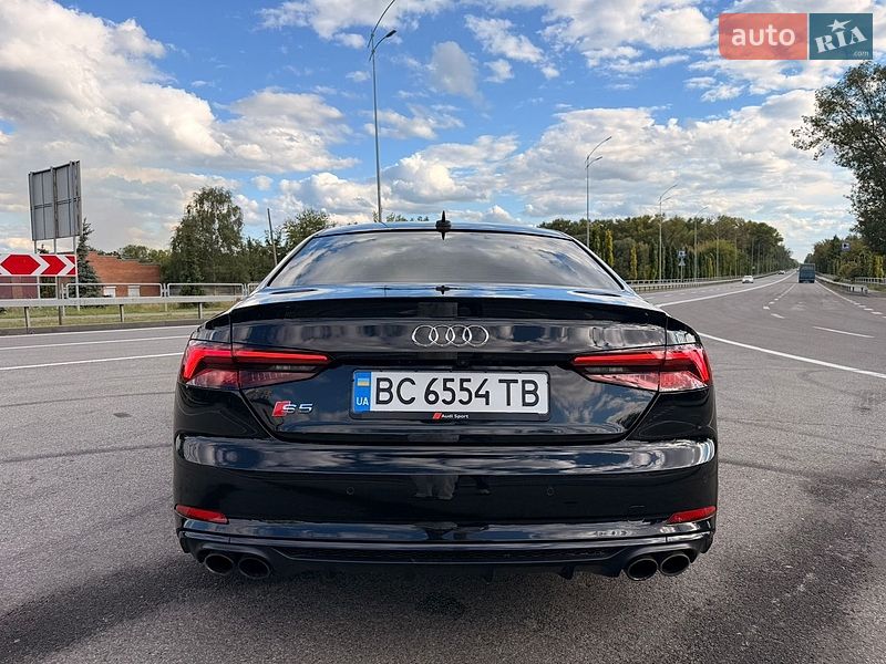 Купе Audi S5 2019 в Львове