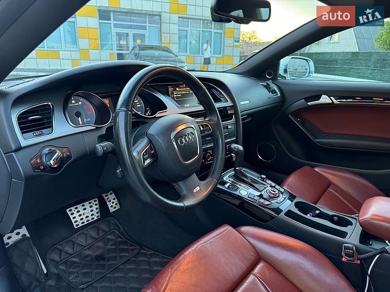 Купе Audi S5 2010 в Киеве фото 9 Купе Audi S5 2010 в Киеве